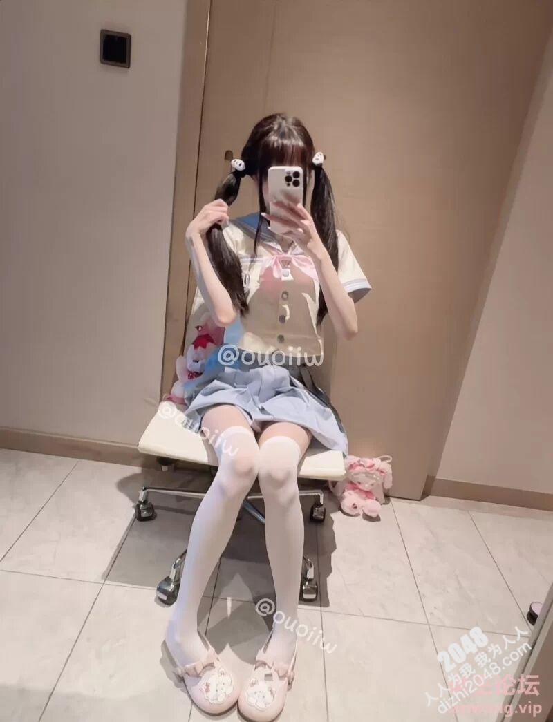 自行打包] tw网黄，饼饼犬ouoiiw [32v37p+40m][百度盘] | 聚合7区- 人人为我论坛- Powered by PHPWind