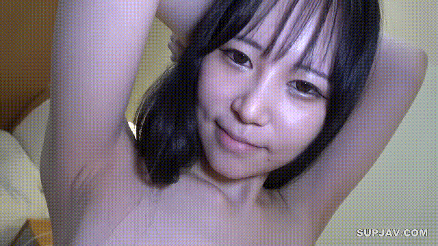 高清精品-FC2-PPV-3186902 【群交连续中出】为知名公司的整洁黑发女士举办了一场惩罚群交派对