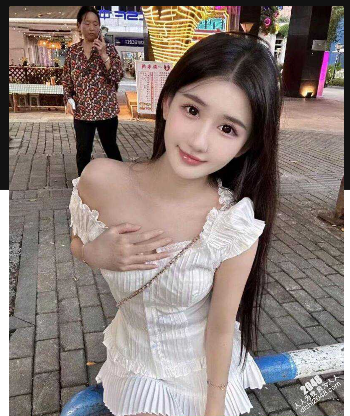 汕头大学约炮门！黑丝高跟被体育生后入逛干，男友舍不得操的大一学妹被人站起来狂蹬！173蜂腰翘臀，各种姿势