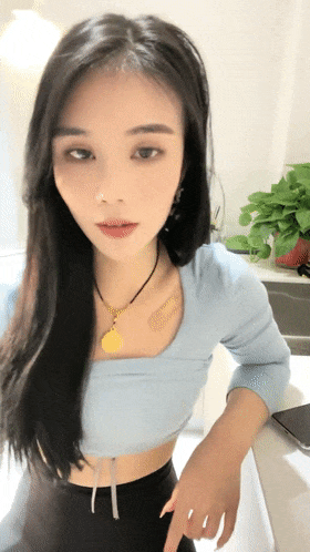 御姐下海！我靠！超漂亮【小美一线天】，气质大美女，一根棍子把自己玩得湿漉漉