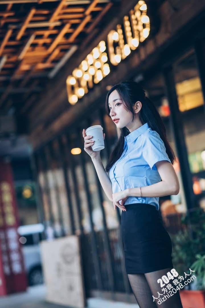 包臀短裙正妹 黑絲襪