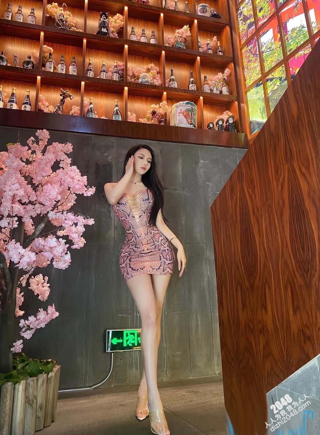 劲爆核弹！最新会员福利流出推特反差女神佳多饱高颜值爆乳蜜桃臀 肛交土豪
