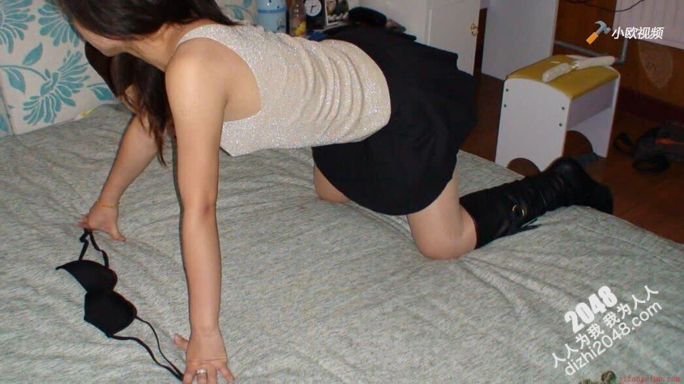 和淫蕩賤婦熟女做愛  (19P)