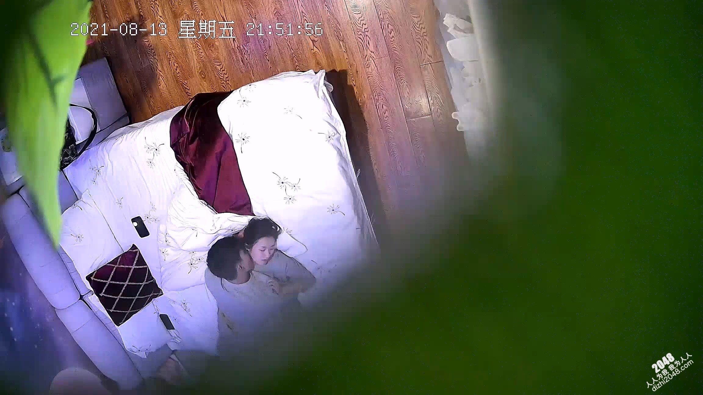 [MP4/550MB]经典酒店偷拍 面容姣好小姐姐被帅气男友猛求爱爱